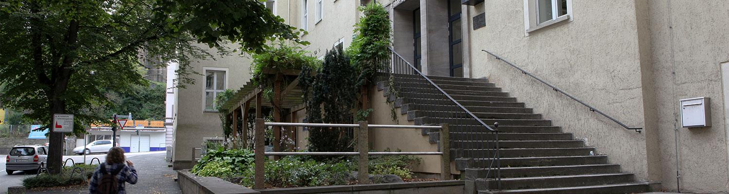 Eingangsbereich Schulgebäude